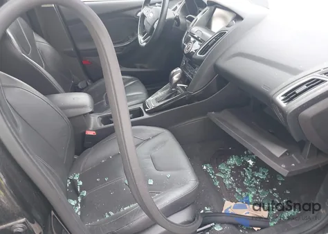 2015 Ford Focus Titanium из США, поврежденный, VIN 1FADP3N21FL217532